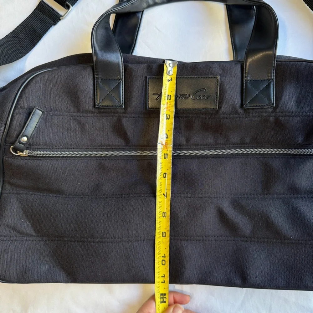 Kenneth Cole Lightweight Black Duffle Bag